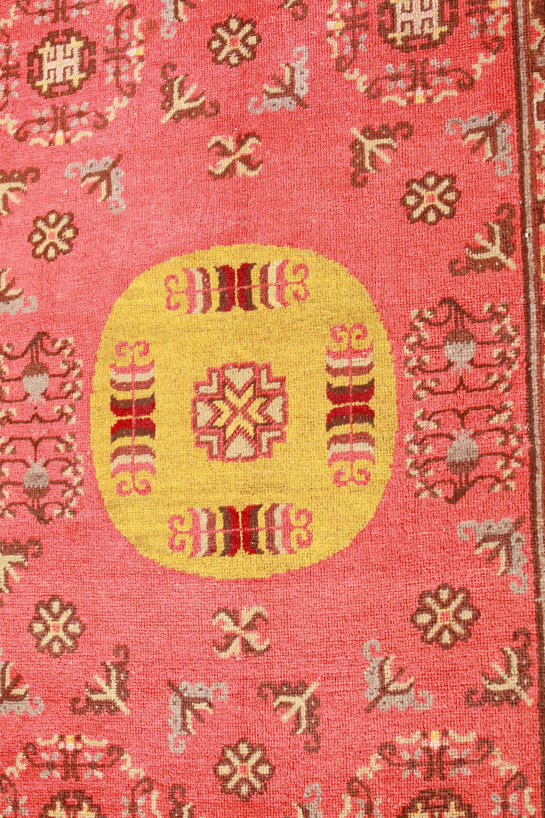 East Turkestan Rug | Golden Pomegranate Central Medallion | Detail View