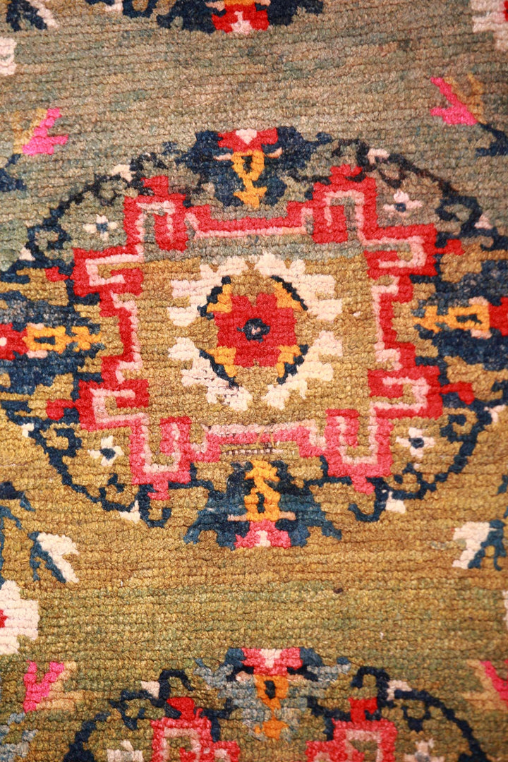 Hand-Knotted Tibetan Khaden Rug | Olive Field Lotus Medallion | Detail View