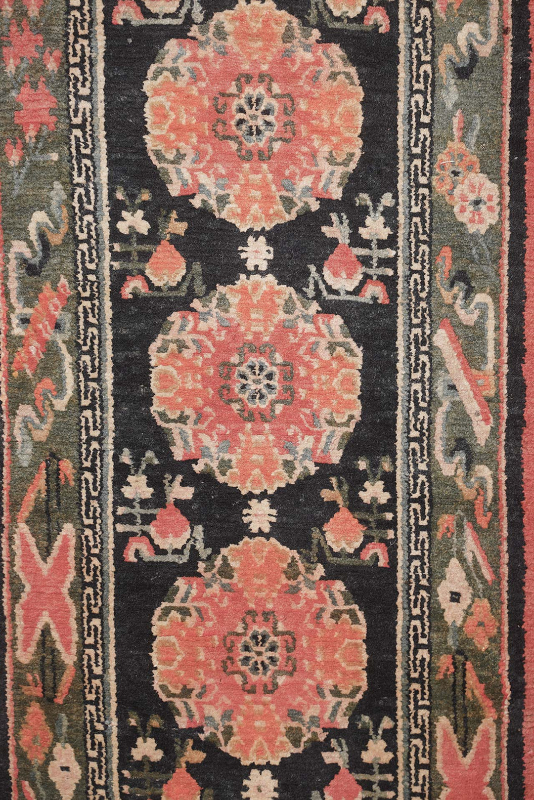 Hand-Knotted Tibetan Runner | Medallion Column with Monastic Border| Detail View