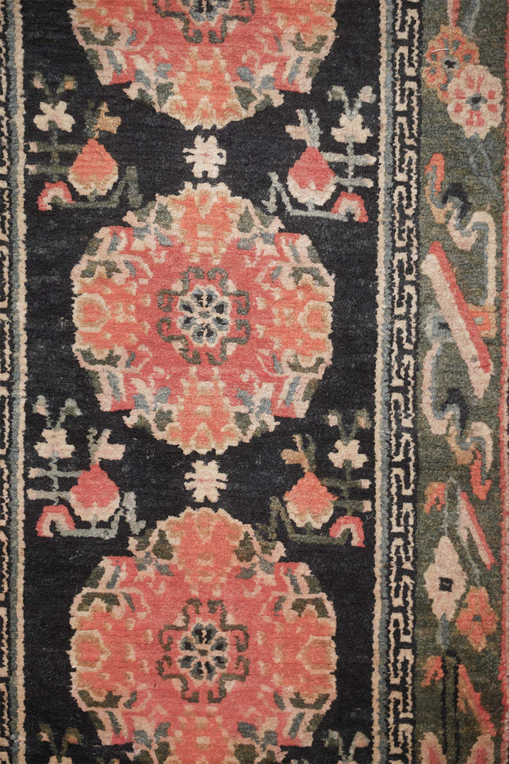 Hand-Knotted Tibetan Runner | Medallion Column with Monastic Border| Detail View